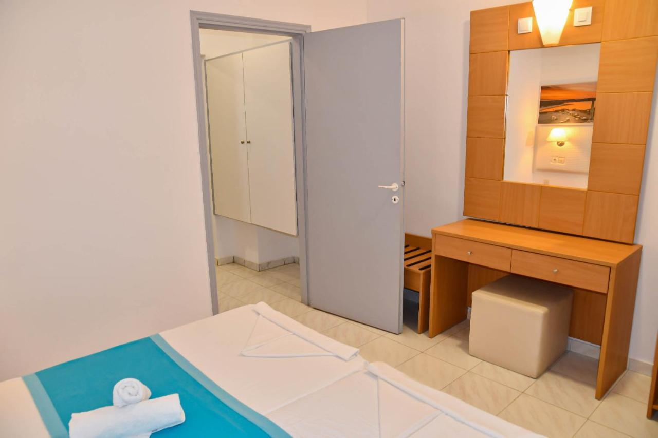 Blue Nest Hotel Tigaki エクステリア 写真
