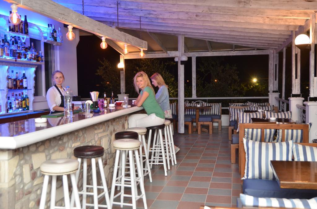 Blue Nest Hotel Tigaki エクステリア 写真