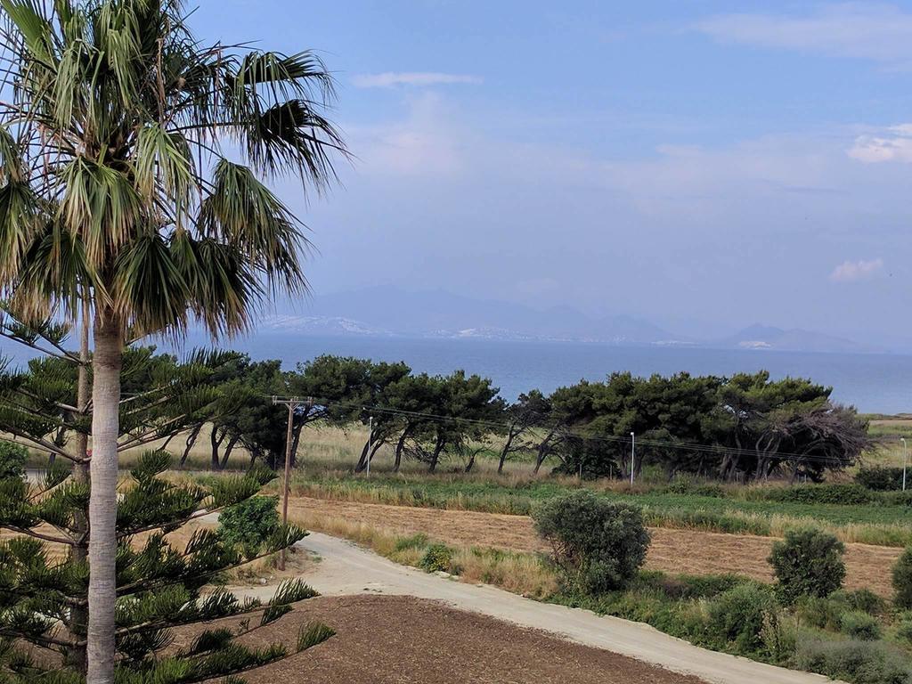 Blue Nest Hotel Tigaki エクステリア 写真