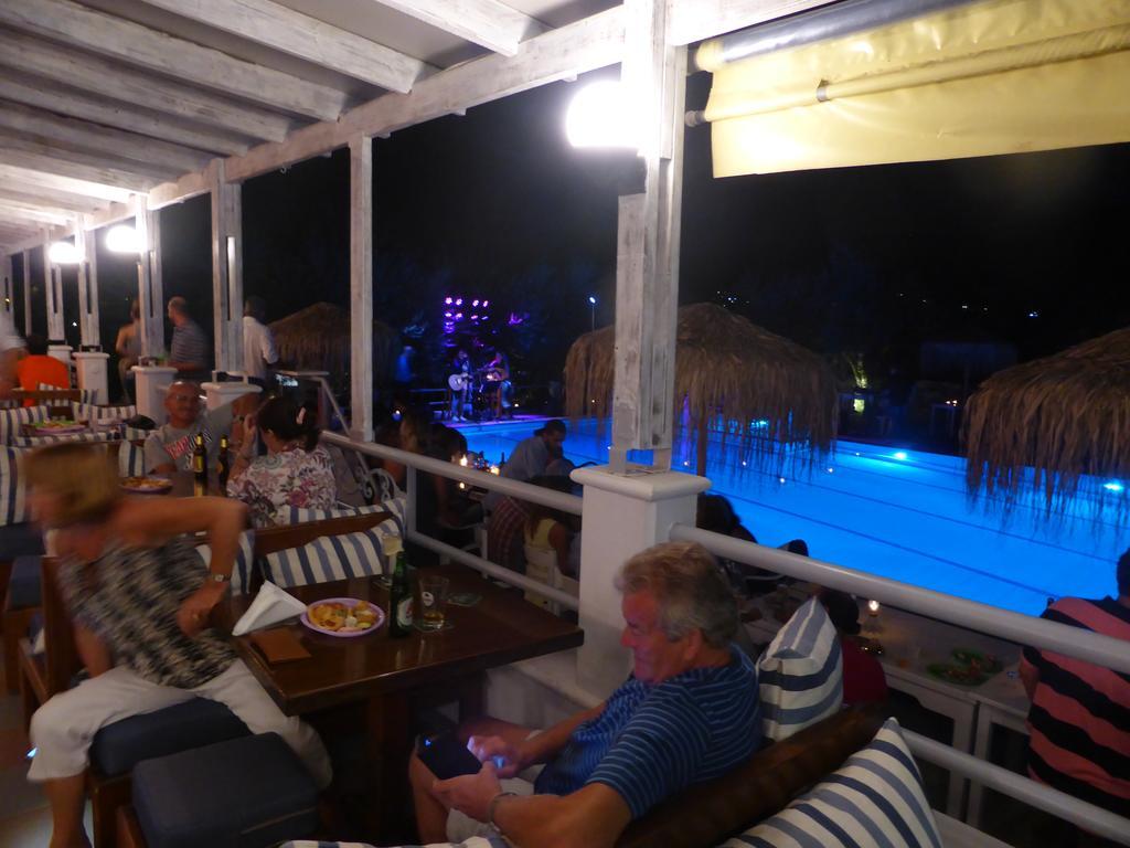 Blue Nest Hotel Tigaki エクステリア 写真